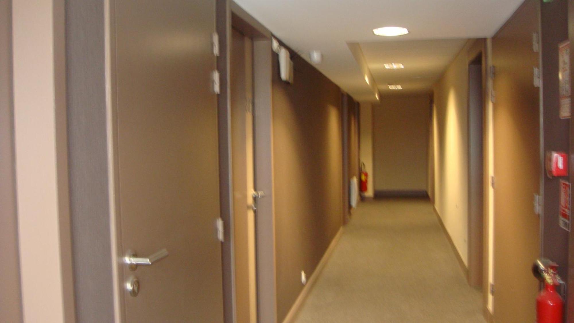 ดิ ออริจินัล แอคเซส โฮเทล สถานีโชเลต์ Hotel ภายนอก รูปภาพ